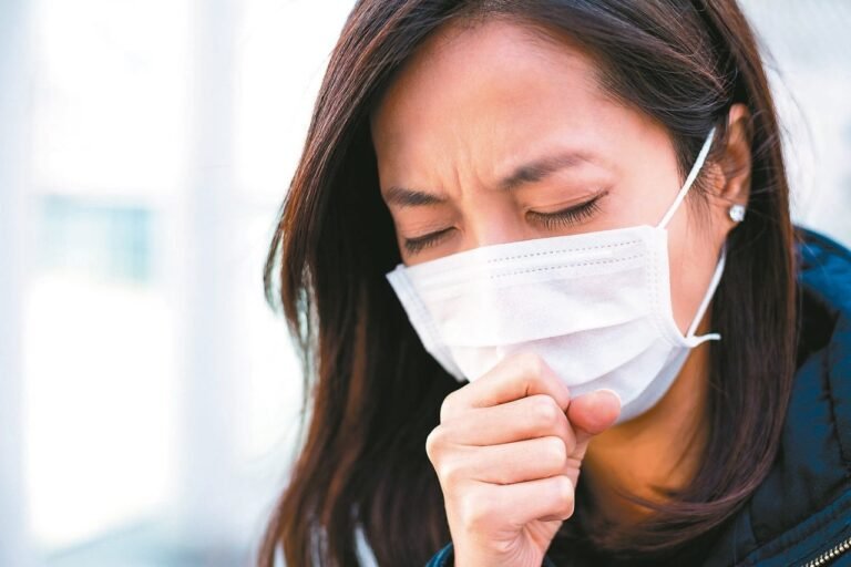 “无休止的咳嗽困扰？这7招解决你的所有呼吸问题！”